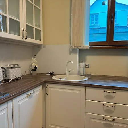 Majda Elegant With Prime Location And Parking Daire *