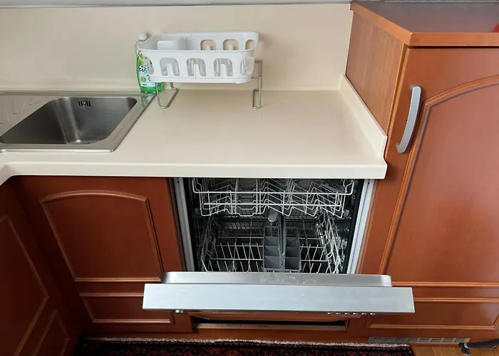 Majda Elegant With Prime Location And Parking