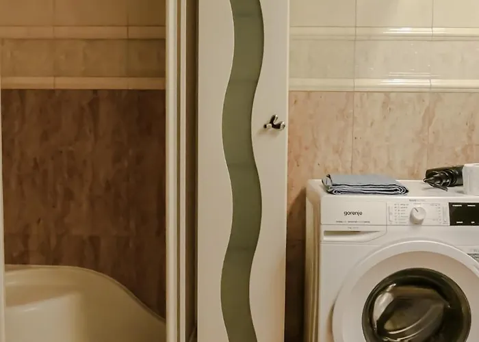 Daire Majda Elegant With Prime Location And Parking *