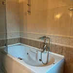 Majda Elegant With Prime Location And Parking * Lublaň