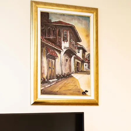 Majda Elegant With Prime Location And Parking *