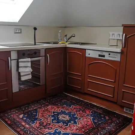 Majda Elegant With Prime Location And Parking