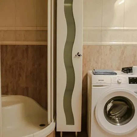 Apartman Majda Elegant With Prime Location And Parking *