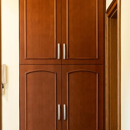 Majda Elegant With Prime Location And Parking Lejlighed *