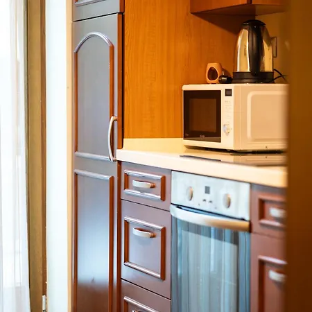 アパート Majda Elegant With Prime Location And Parking