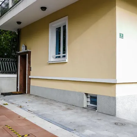 Majda Elegant With Prime Location And Parking Lejlighed