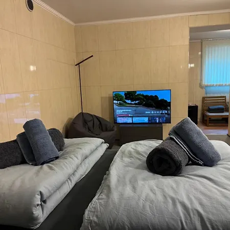 Majda Elegant With Prime Location And Parking Apartman *