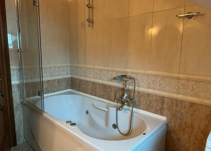 Majda Elegant With Prime Location And Parking * Ljubljana