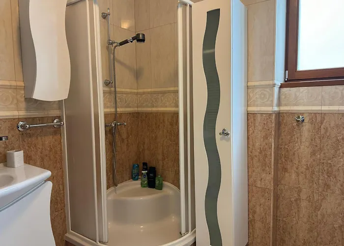 Majda Elegant With Prime Location And Parking Appartement *