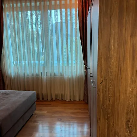 Apartment Majda Elegant With Prime Location And Parking