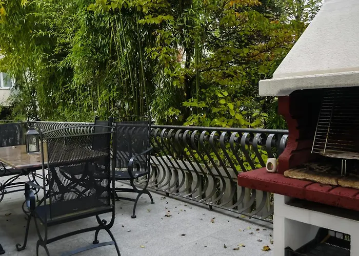 Majda Elegant With Prime Location And Parking דירה *